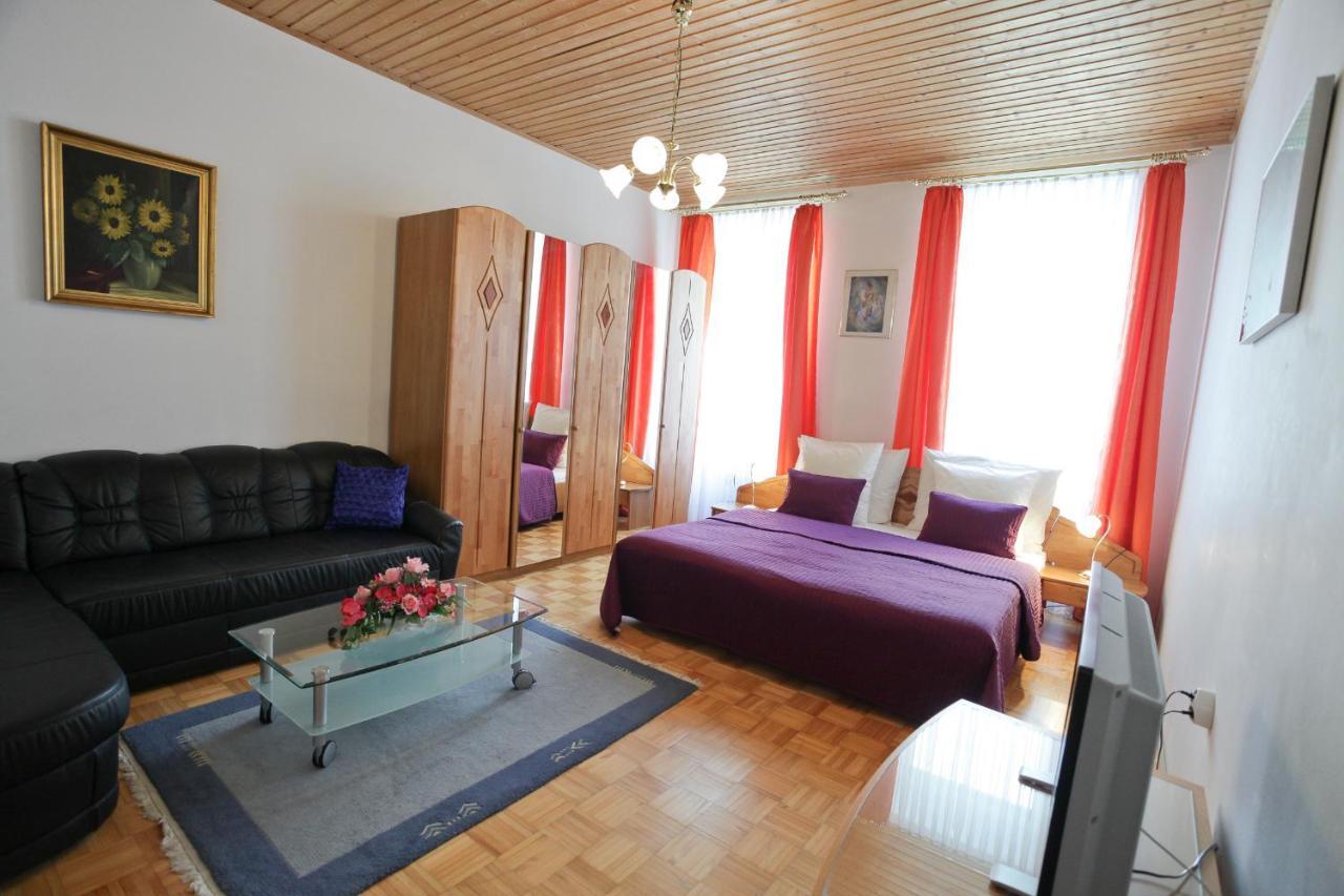 Mozart Apartments ウィーン 部屋 写真